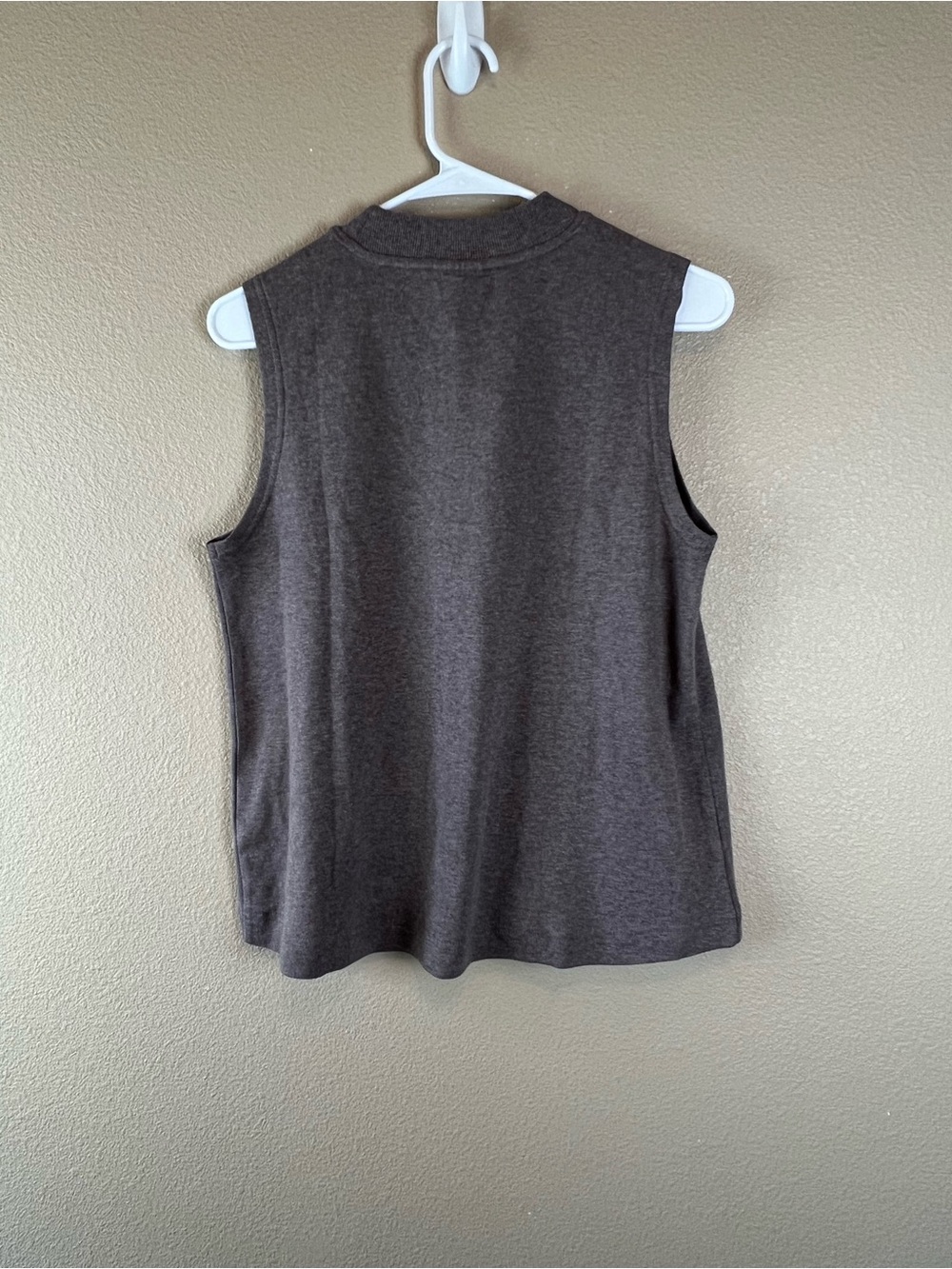 Pact Airplane Mock Neck Shell - Picture 4 of 8
